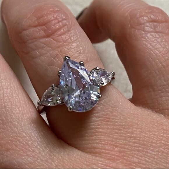 The Triple Teardrop Estate inspired 925 teardrop White Sapphire Ring sz 8 - Picture 3 of 8